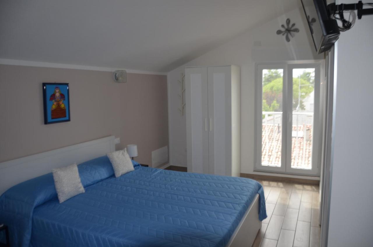 Triple Room with Bathroom