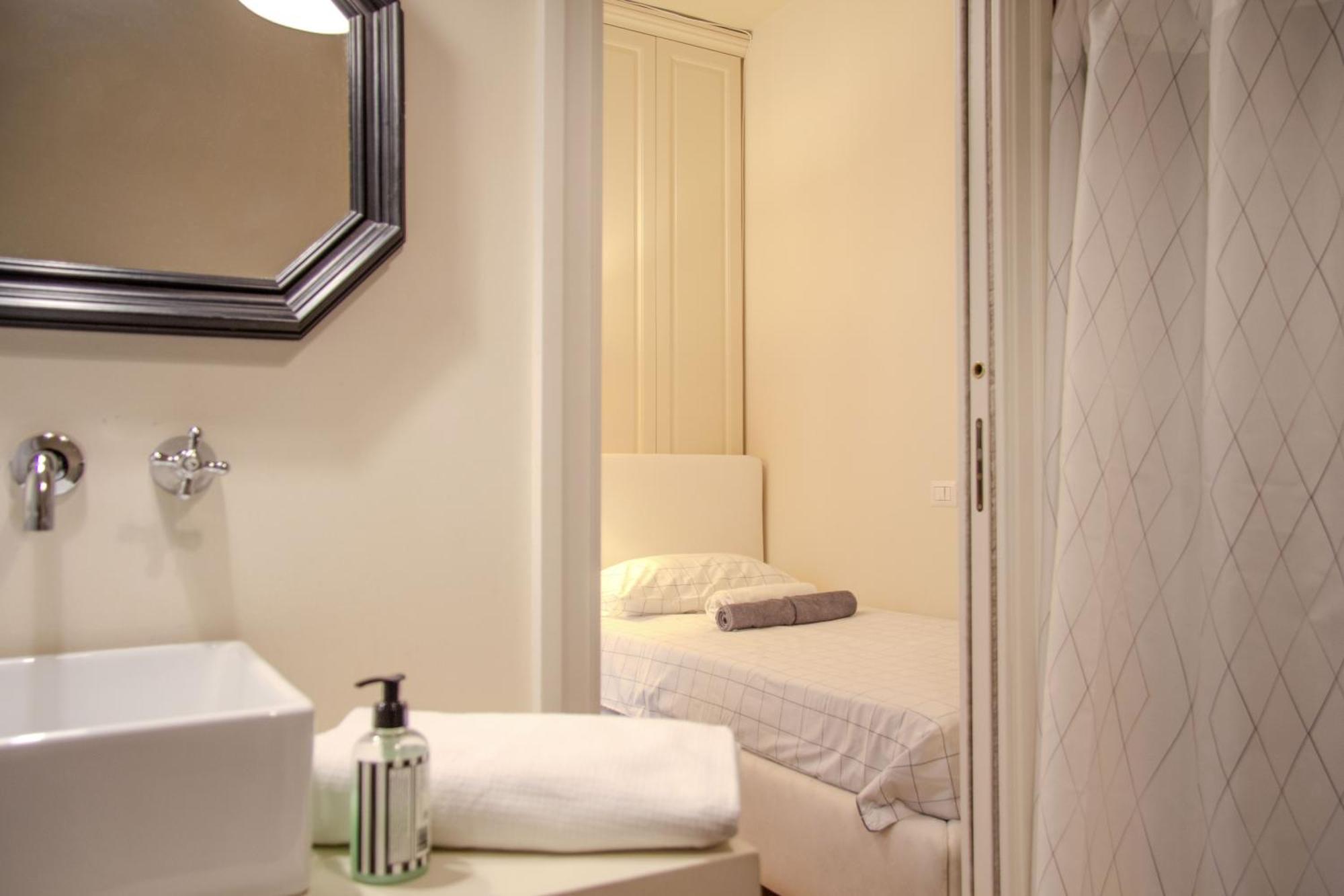 Single Room Private Bathroom,1613781948:JPEG